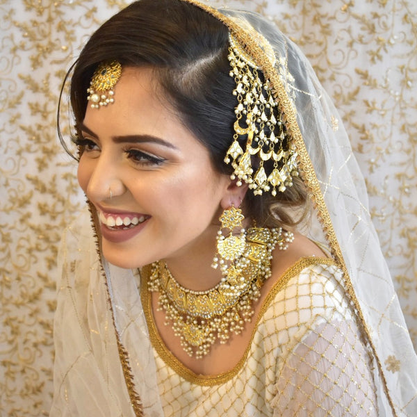 AANIYA- Band Kundan Bridal Set with Statement Jhoomar