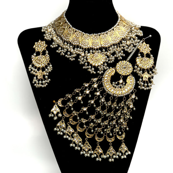 AANIYA- Band Kundan Bridal Set with Statement Jhoomar