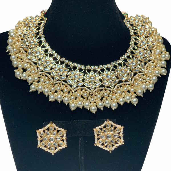 BEENISH- Statement Kundan Necklace with Studs
